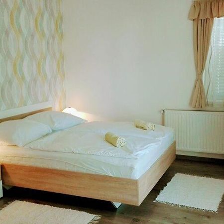 Lavender Apartment Héviz Zewnętrze zdjęcie